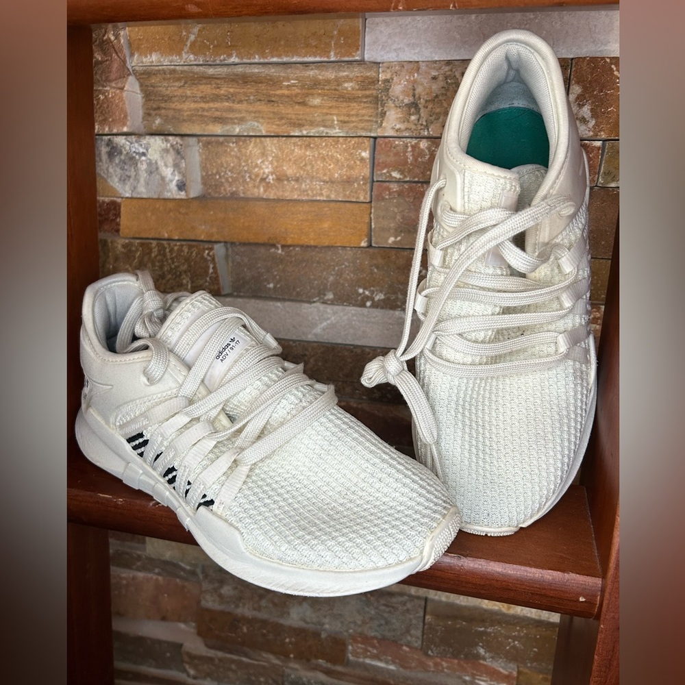 ADIDAS ORIGINALS
EQT Racing ADV White size US 7